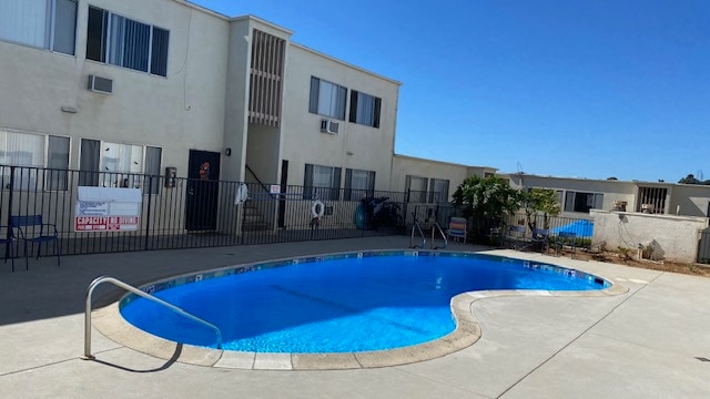 Building Photo - 6250 Holabird St