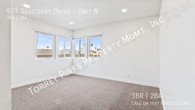 Building Photo - GORGEOUS Remodeled Penthouse with Ocean Vi...