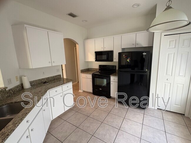 Building Photo - 34801 Double Eagle Ct