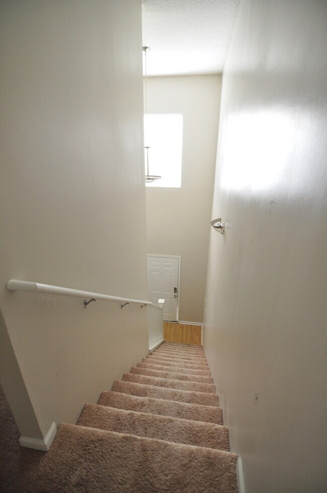 Building Photo - 44 Pine Meadows Cir