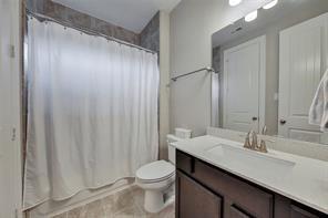 Building Photo - 13406 Stoneleigh Terrace Dr