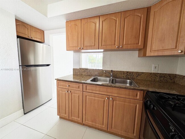 Building Photo - 7701 SW 88th St