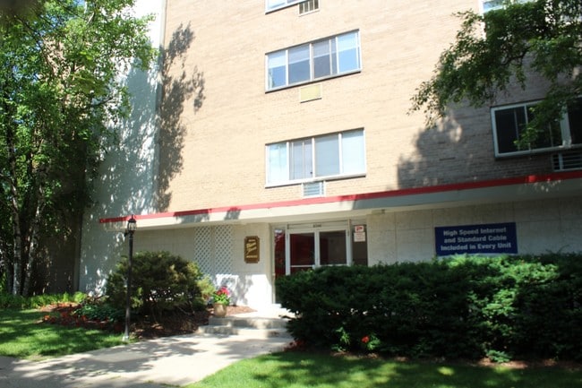 Primary Photo - Webster Terrace I