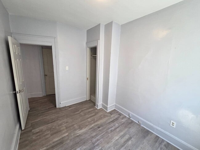 Building Photo - 4008 Ardmore Ave