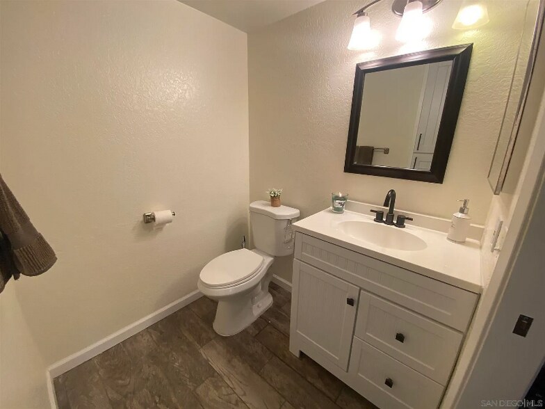 Building Photo - 3555 Monair Dr