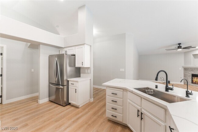 Building Photo - 1408 Laughing Larkspur Ave