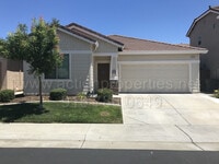 Building Photo - Gated Community - Single Story - 3 Bed, 2 ...