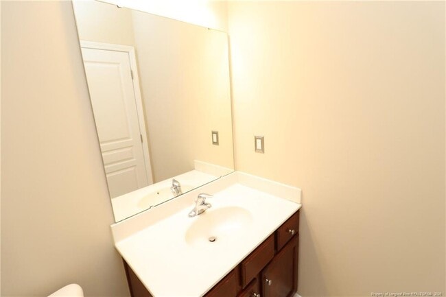 Building Photo - 711 Keystone Park Dr