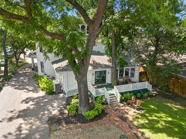 Building Photo - 4125 Junius St