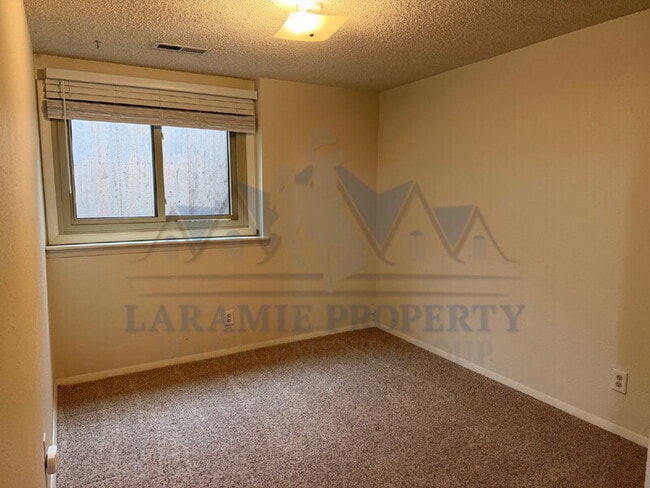 Building Photo - 1080 N 18th St