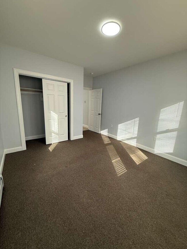 Building Photo - 17-19 Cabot St - 17-1