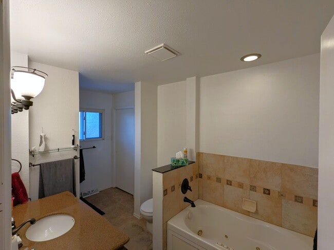 Building Photo - 11960 W Alameda Pky