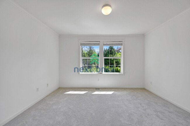 Building Photo - 3 BED & 2.5 BATH Town house FOR RENT