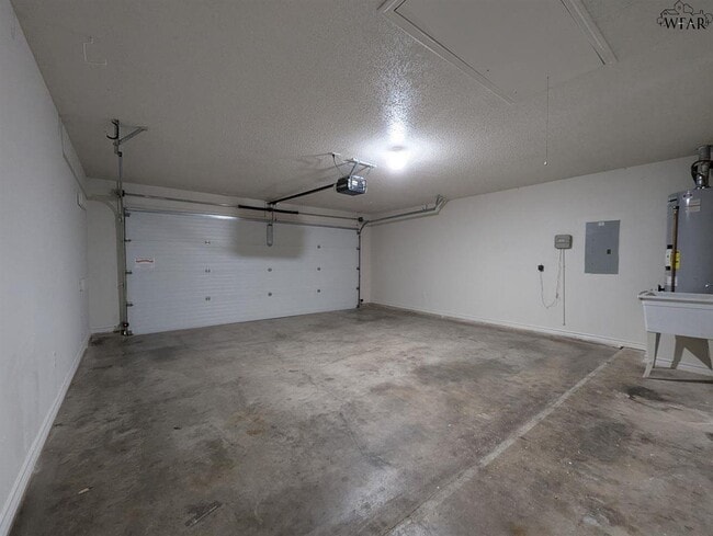 Building Photo - 5509 Long Leaf Dr