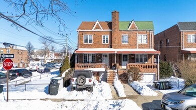 Building Photo - 1701 Burnett St