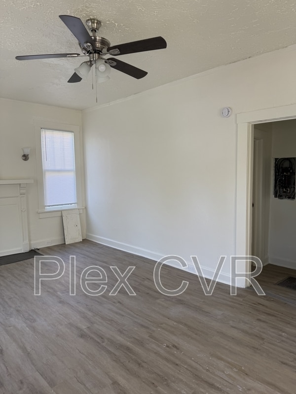 Building Photo - 2711 Pecan St