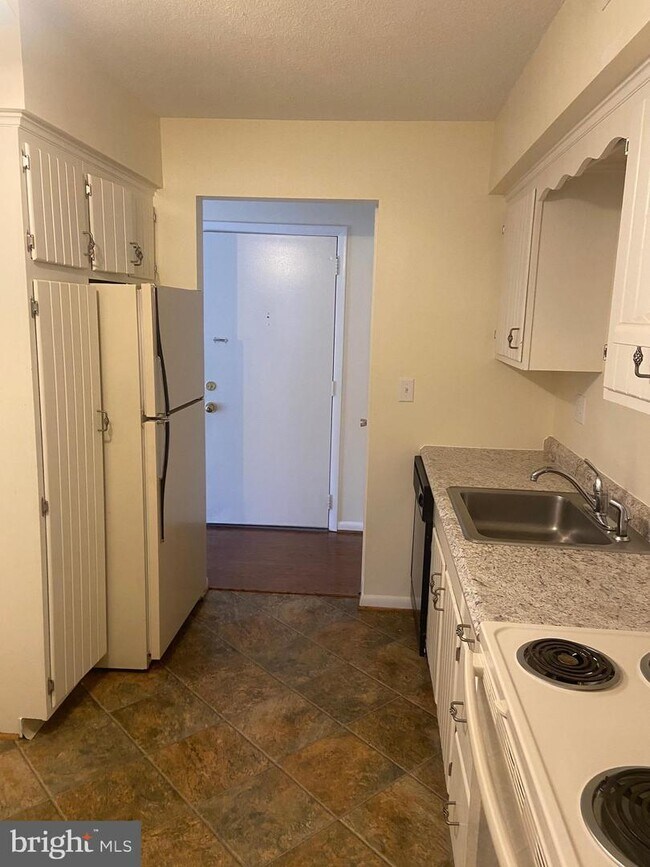 103 N Edgewood Dr 103 N Edgewood Dr Hagerstown MD 21740 Apartment