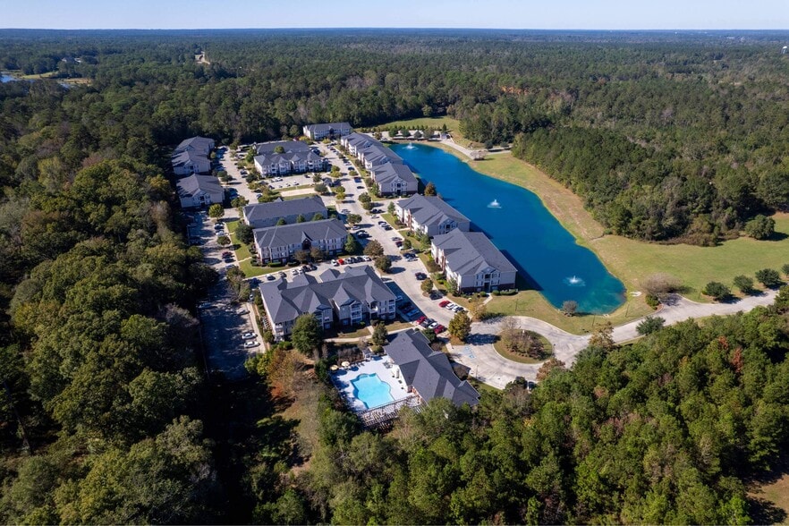 Building Photo - Breckenridge Park