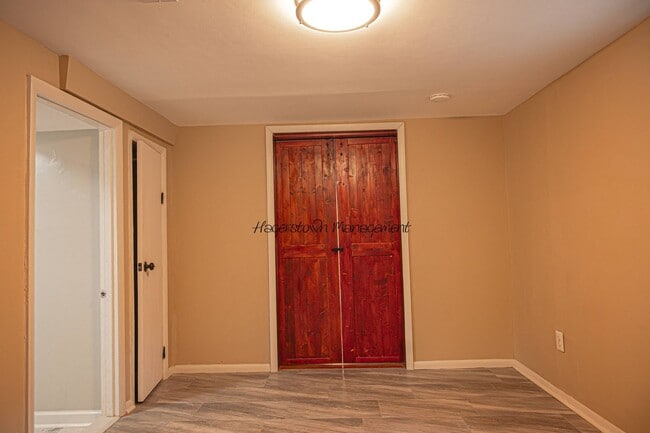 Building Photo - 3 BR Single Family Home In Country Setting