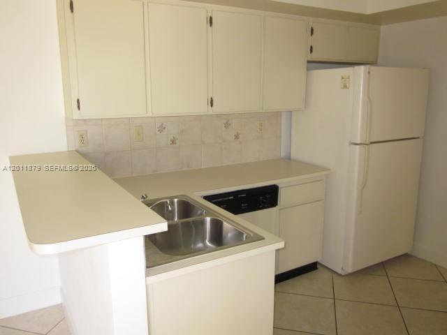 Building Photo - 8853 SW 112th Pl