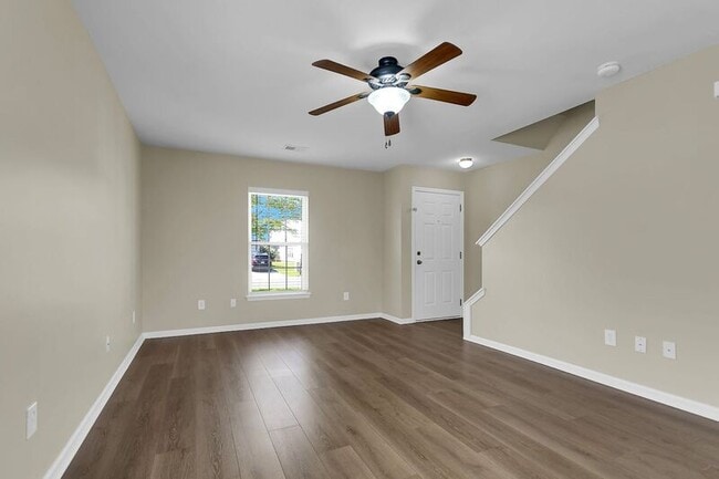 Building Photo - 3022 Crusades St