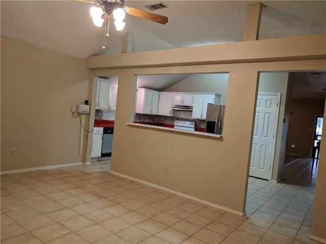 Building Photo - 1358 Meadow Creek Dr