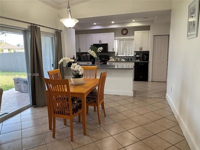 Building Photo - 28211 SW 136th Pl