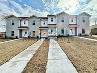 Building Photo - Modern Luxury Townhouse in the Heart of Huntsville