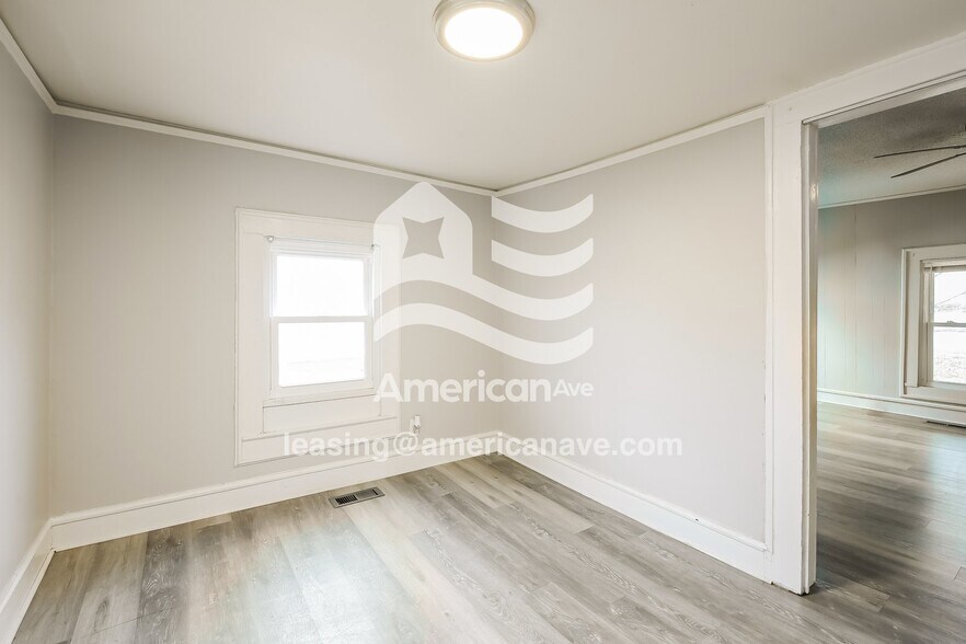 Building Photo - 204 Woodside Ave