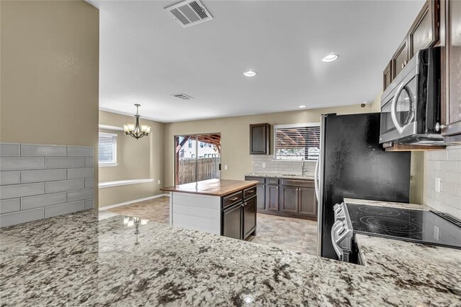 Building Photo - 4606 Mellow Hollow Dr