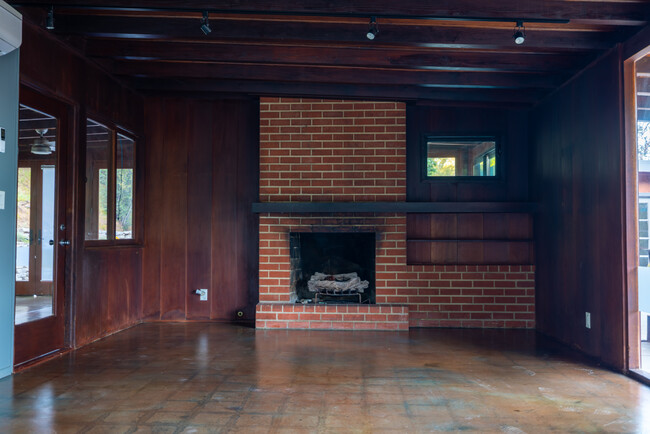 Building Photo - 6900 Grenoble St