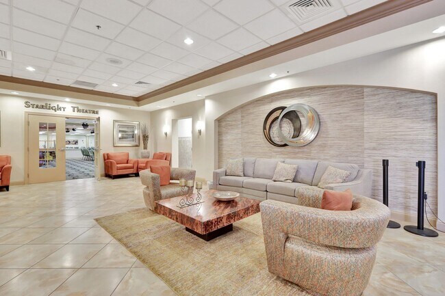 Building Photo - 15217 Lakes of Delray Blvd