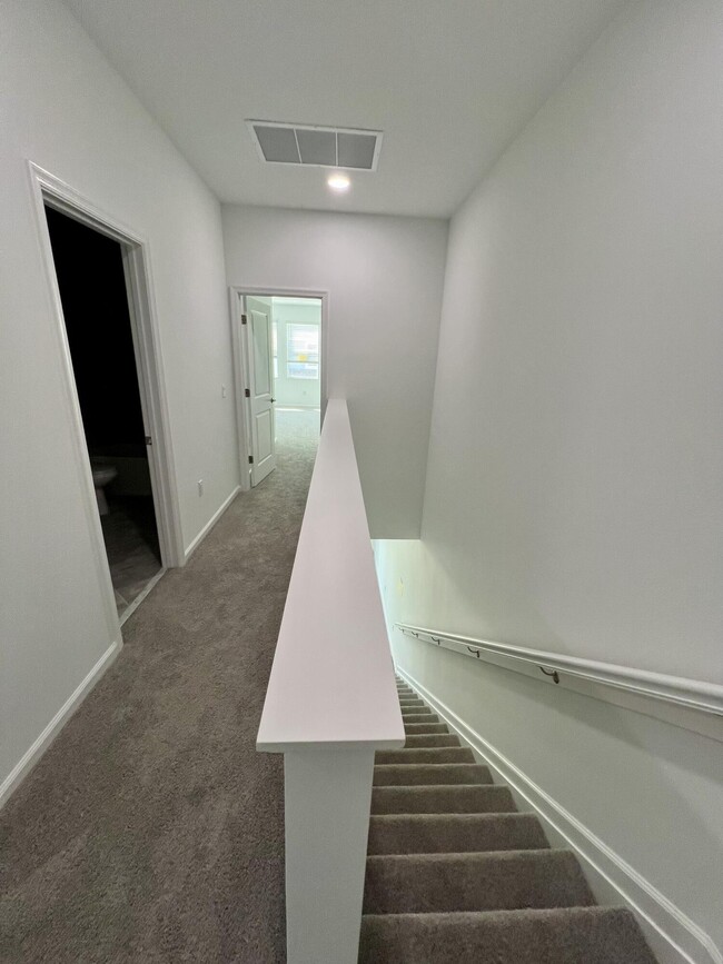 Building Photo - 16396 Bancroft Gdns Ln