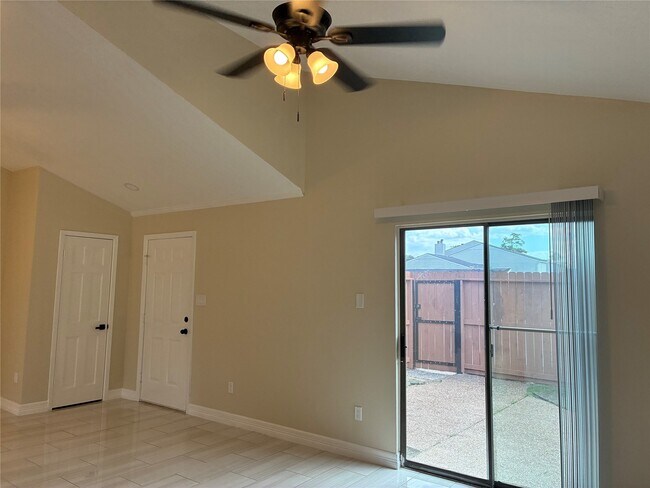 Building Photo - 6401 Deihl Rd