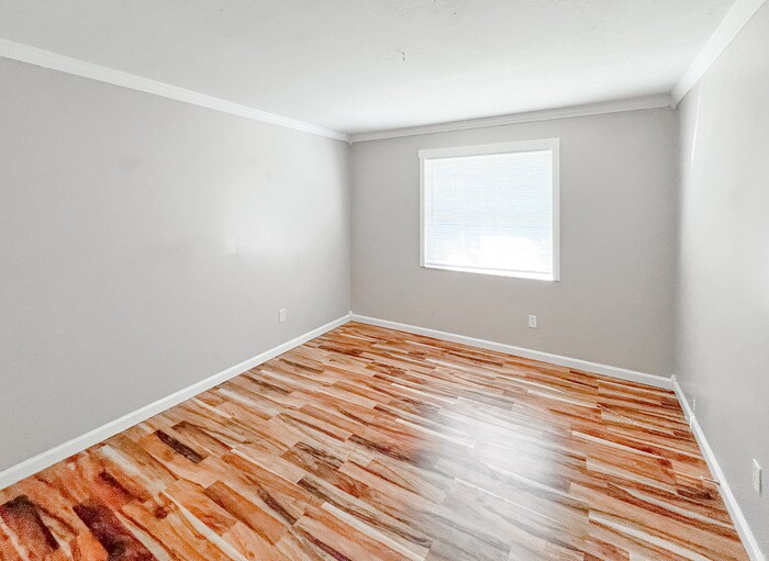 Building Photo - 7600 Pheasant Path Dr