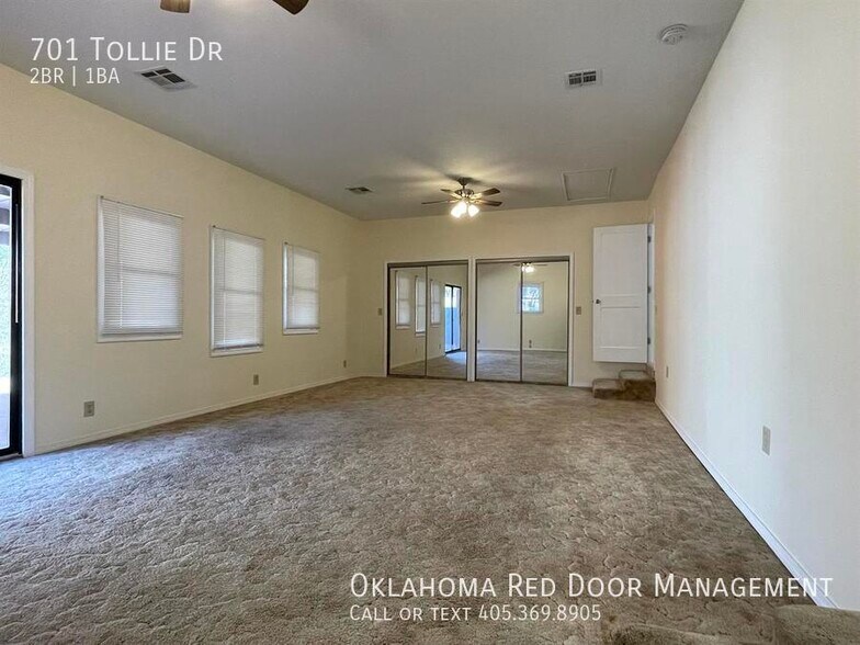 Building Photo - 701 Tollie Dr