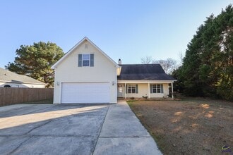 Building Photo - 103 Lions Gate