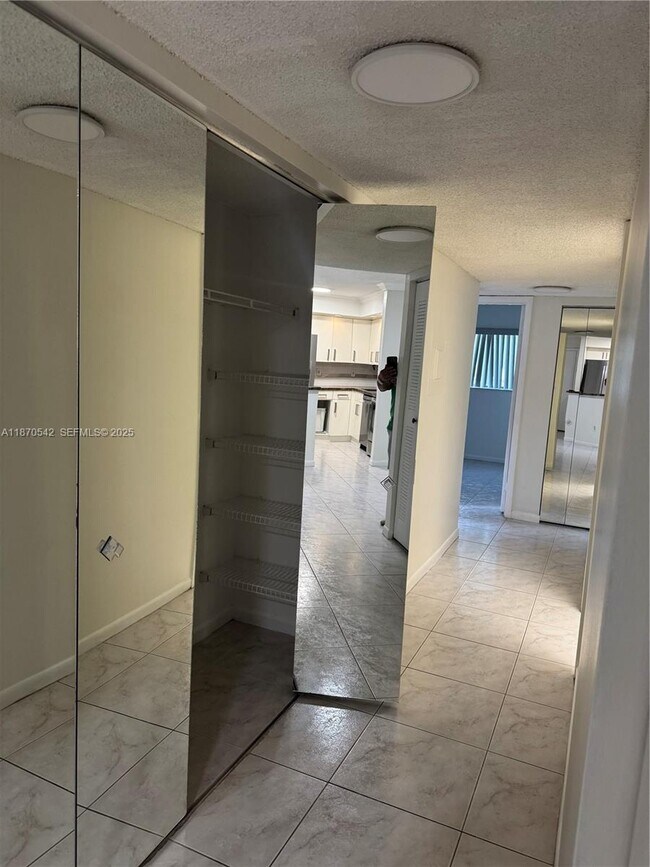 Building Photo - 9620 W McNab Rd