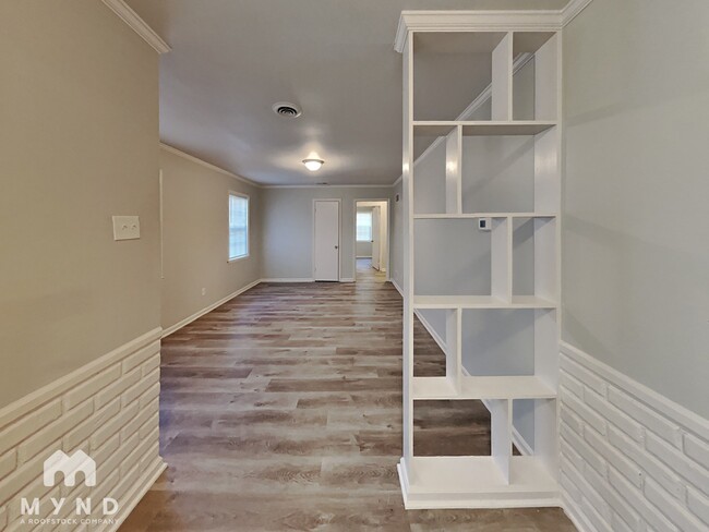 Building Photo - 3996 Mountain Terrace St