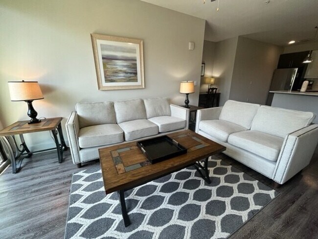 Primary Photo - 484 14th St NW