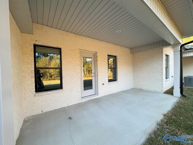 Building Photo - 109 Clift Farm Dr