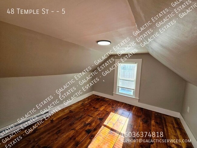 Building Photo - 48 Temple St