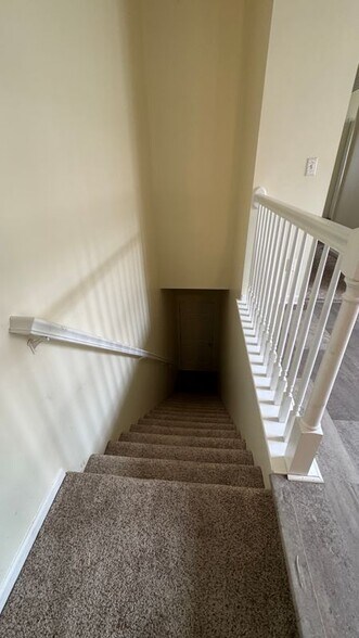 Building Photo - 362 Filmore St