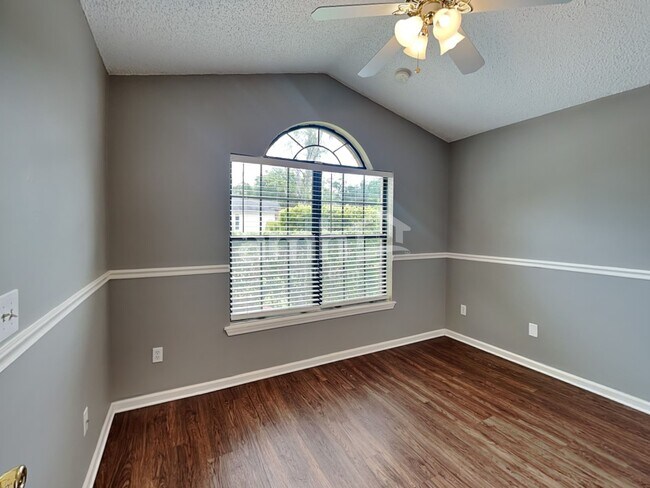 Building Photo - 1526 Bay Harbor Dr