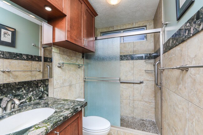 Building Photo - 99-1362-1362 Hele Mauna Pl