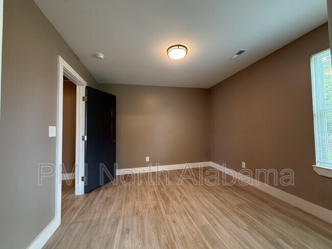 Building Photo - 101 Lacy Ln