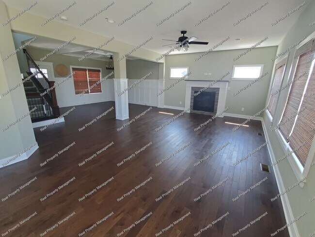 Building Photo - 10518 Talus Dr