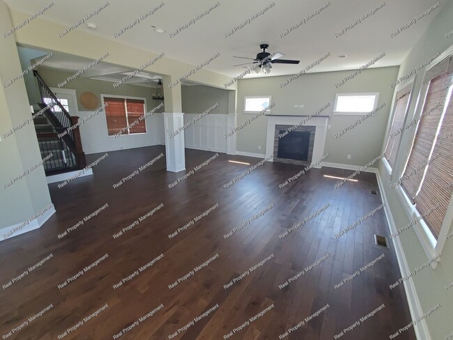 Building Photo - Gorgeous Custom Built Dyer 4 Bedroom