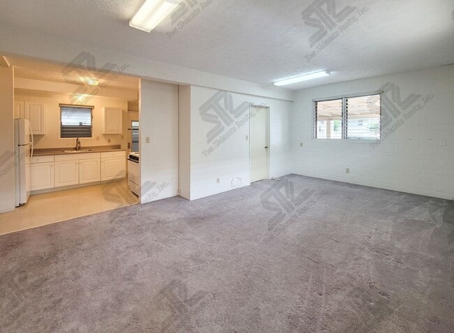 Building Photo - Ground Floor Rental in Kalihi - 1BR / 1Bath / 1Pkg