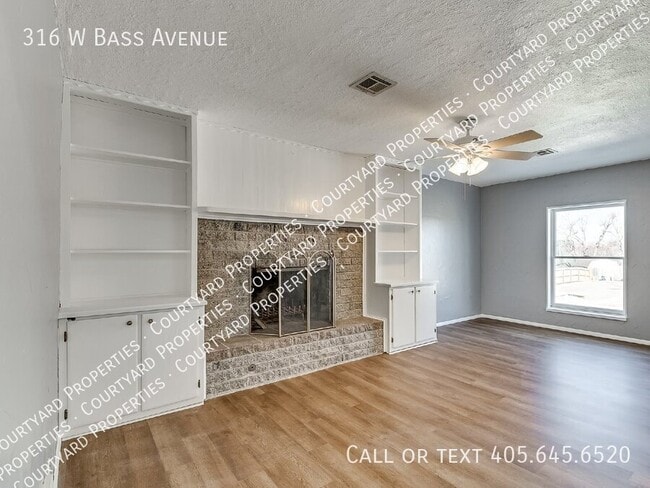 Building Photo - 316 W Bass Ave